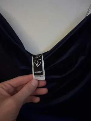 Velvet Dress With Slit thumbnail 4