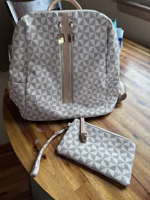 Amazon backpack with cosmetic bag  thumbnail 1