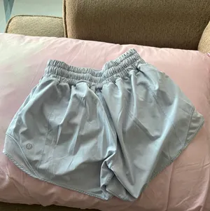 Lululemon Hotty Hot Shorts 4 thumbnail 2