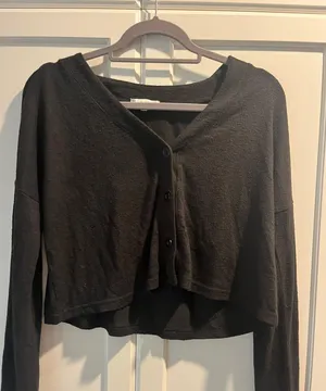Cardigan thumbnail 1