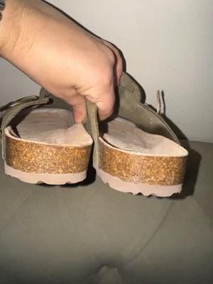 Yukon women’s suede leather clogs size 9 tan Brown thumbnail 7