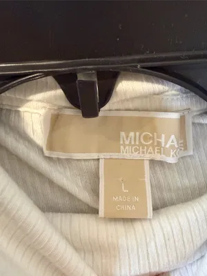 Women’s White Short-Sleeve Turtleneck Shirt thumbnail 7