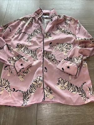 Women's Pink Tiger-Print Pajama Set thumbnail 2