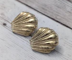 Vintage Stud Earrings For Pierced Ears 7/8" Gold Tone Flourish thumbnail 3