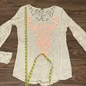 Sheer Long Lace Sleeve Blouse Cream With Coral Applique On Front Size L thumbnail 10