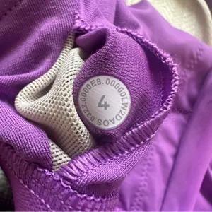 Lululemon Wunder Train Bra *Medium Support, C/D Cup in Moonlit Magenta Size 4 thumbnail 5