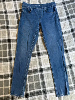 Levi's‎ Women's Shaping Legging Jeans in Medium Wash Blue thumbnail 1