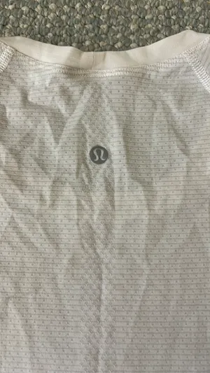 Lululemon White Swiftly Tech Short Sleeve 2.0 thumbnail 3