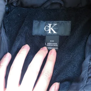 Calvin Klein • Goose Down Puffer Jacket coat black quilted faux fur trim hood thumbnail 4