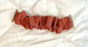 Apple Watch Scrunchie Band 44mm thumbnail 1