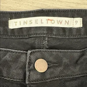 Tinseltown Black Fringe Bottom Flare Women's/Junior's Jeans Size 9 thumbnail 8