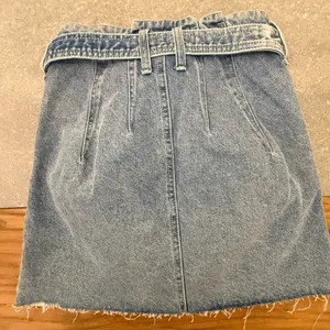 Free People We The Free Indigo Denim Paperbag Mini Skirt Size 25 NWT thumbnail 3