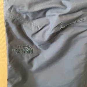 The North Face Hyvent Ski Pents For Women Size Xs Inseam 30”Waist 28”Adjustable thumbnail 3