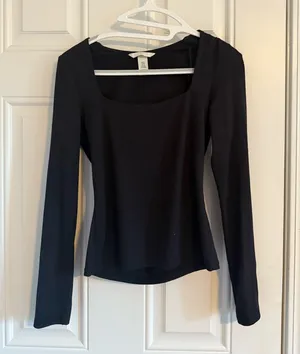 H&M Black Square Neck Top thumbnail 1