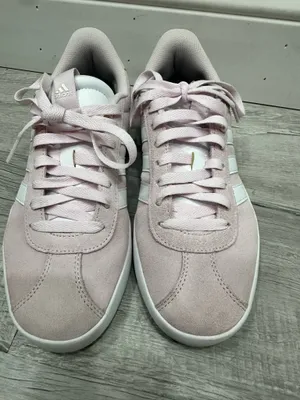 Pink Adidas Sneakers thumbnail 1