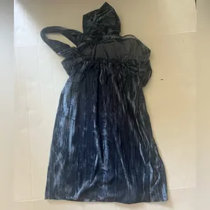 NWOT Urban Outfitters Dahlia Rosette Velvet Mini Dress size L thumbnail 6