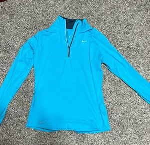 Nike Dri Fit Quarter Zip thumbnail 1