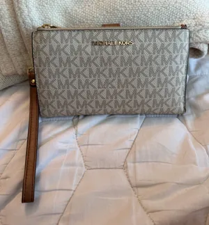Michael Kors Wallet Wristlet Leather Brown thumbnail 1