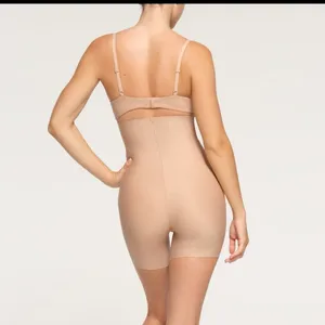 NWT Skims Body High Waisted Mid Thigh Shorts Clay Large (SOLD OUT) thumbnail 3
