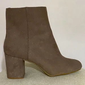 Old Navy Boots Women's Size 10 Grey Suede Leather Pointed Ankle Boots like new one worn thumbnail 1