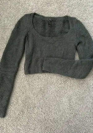 Skims fuzzy cropped sweater thumbnail 1