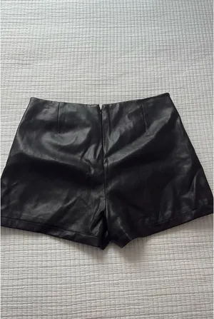 Avec Les Filles Faux Leather Skort thumbnail 2