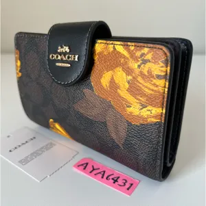 Coach Wallet thumbnail 1