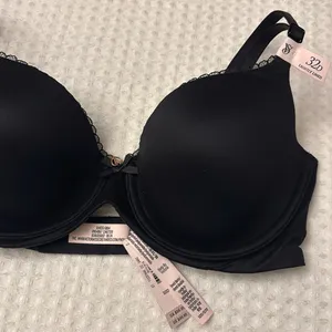 NEW! $50 VICTORIA’S SECRET 32D Lightly Lined Demi Bra BLACK Padded Underwire thumbnail 2