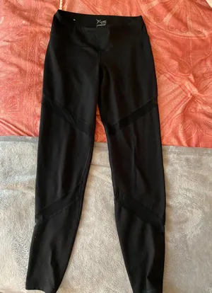 Old Navy Activewear thumbnail 1