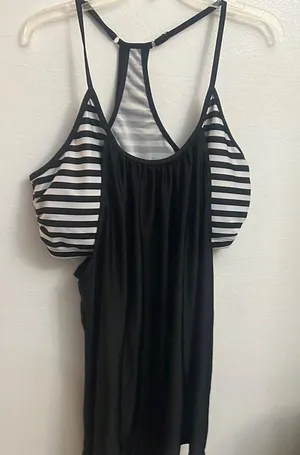 Amazon Chic Black and White Striped Tankini sporty swimsuit bikini top thumbnail 3
