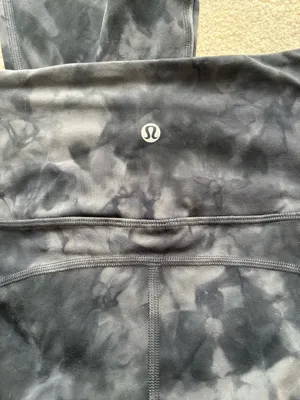 Lululemon Align High-Rise Flare Pants Size 6 thumbnail 3