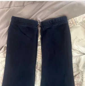 Sweatpants thumbnail 3