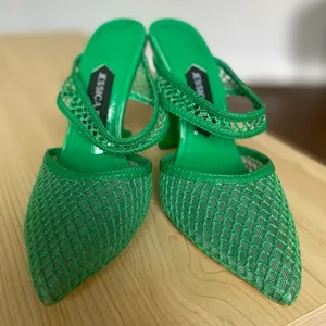 Jessica Rich Green Mesh Heels Bold Kelly Green Summer Wedding Quiet Luxury Gala thumbnail 3