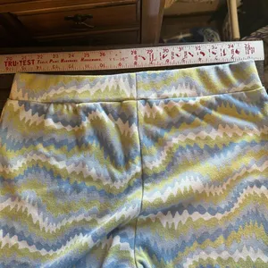 Urban Outfitters pull on Blue and Green knit Shorts thumbnail 4