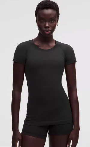 Lululemon Swiftly Tech Short Sleeve 2.0 Tee Black Size 4 EUC thumbnail 1