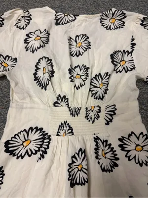 Urban Outfitters Daisy Floral Linen Blend Twist Front Mini Dress Small NWT thumbnail 10