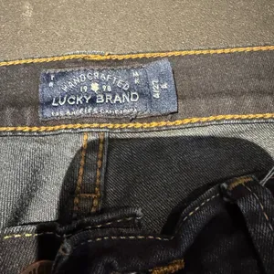 Lucky Brand ☘️☘️ Dark Wash Women's Straight Leg Jeans thumbnail 5