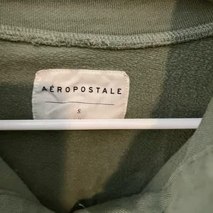 Aeropostale NWOT- cropped pullover thumbnail 2