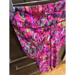 Lululemon Base Pace High-Rise 25" tights‎ in the "Hyper Flow Pink women's 16 thumbnail 2