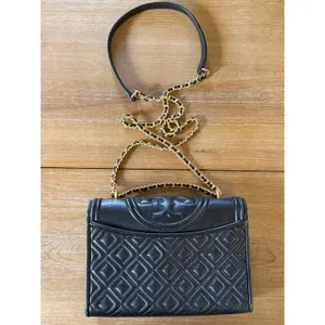 Tory Burch Black Quilted Leather Fleming Convertible Shoulder Bag Gold Hardware thumbnail 3