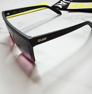 Quay Australia Hindsight Shield Sunglasses thumbnail 5