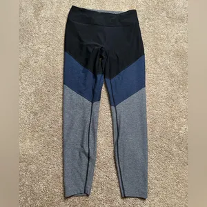 Outdoor Voices Springs 7/8‎ Leggings thumbnail 3