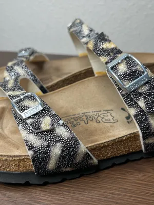 Birkenstock Birkis Tahiti Zebra Stripe Rhomb Glitter Two Strap Sandals Size 7 thumbnail 8