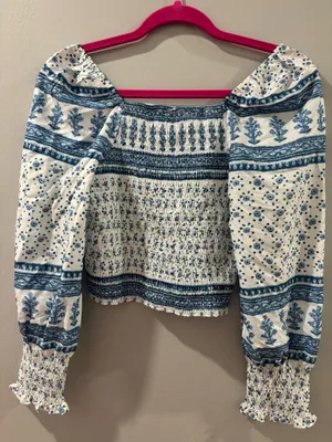 Boutique Top thumbnail 4