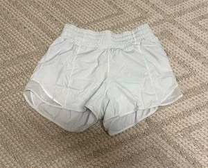 Lululemon Hotty Hot Shorts High-Rise thumbnail 1