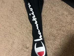 Champion Black Long-Sleeve Logo Crop Sweatshirt thumbnail 2