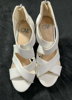 Women's size 6 White Strappy Wedge Sandals thumbnail 1