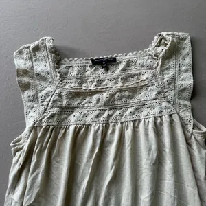 Banana Republic LACE KNIT TANK TOP thumbnail 5