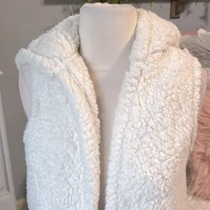 The Pants Store Cozy Off White Sherpa Vest Hoodie thumbnail 3