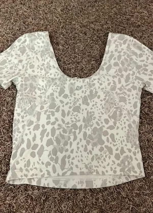 Lululemon Align T-Shirt thumbnail 1